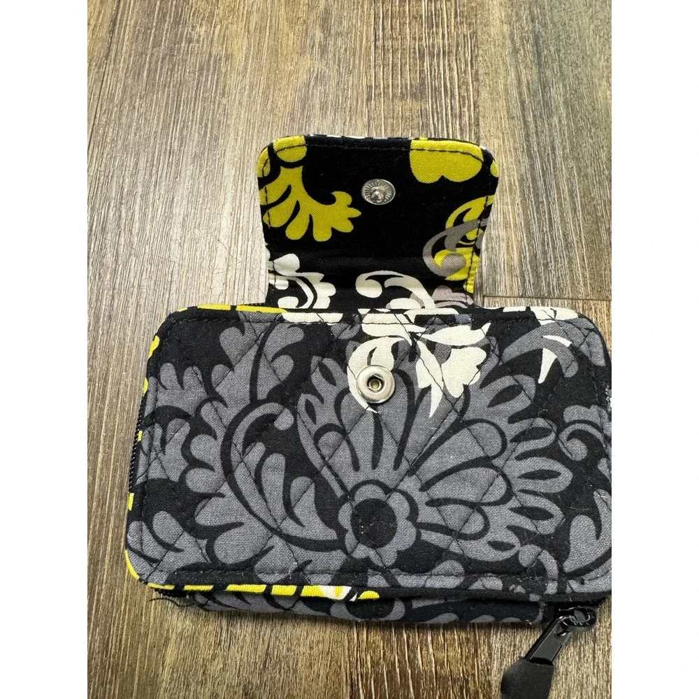 Vera Bradley Night and Day Quilted Cotton Zip Around ID Wallet Black Yellow - Picture 7 of 11